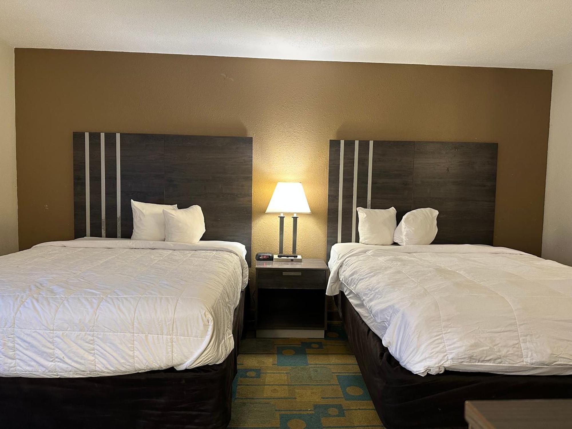 Hotel Inn Milwaukee Exterior photo